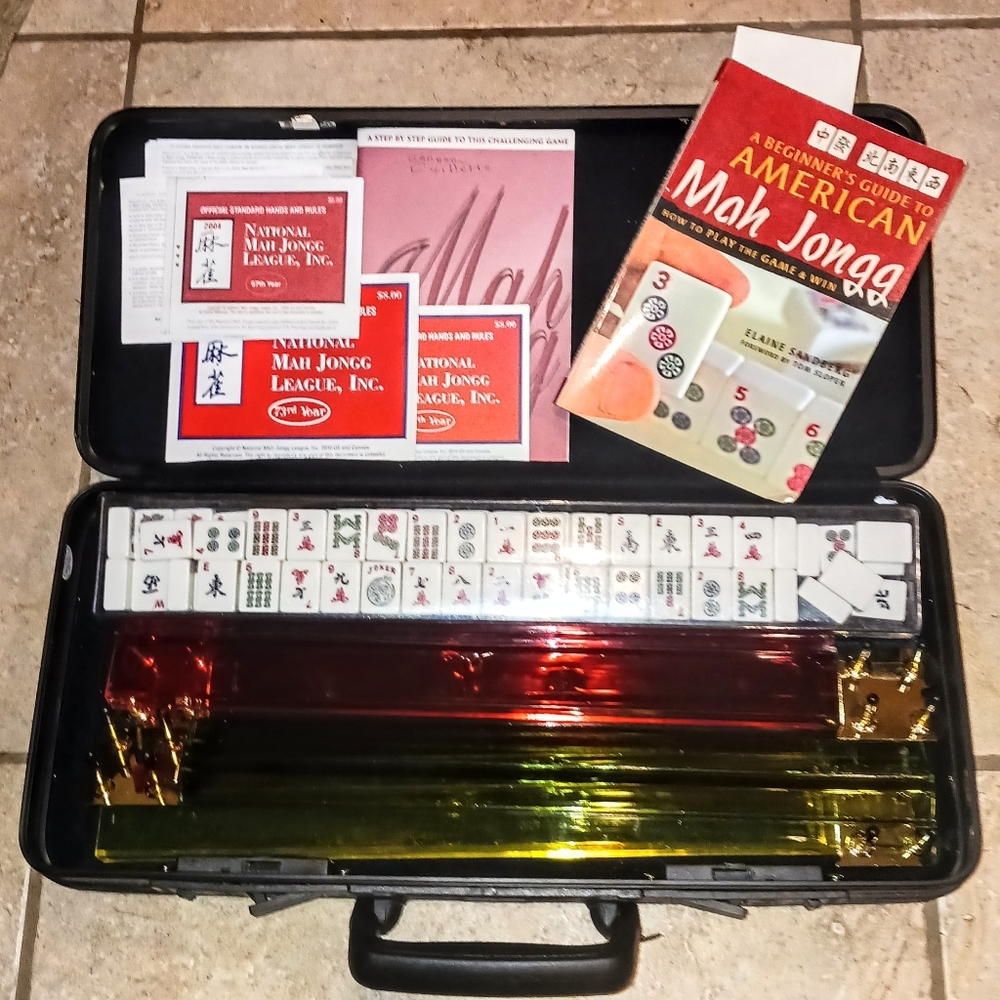 MahJong Tile Game in Hard Briefcase with Lock and Key Great Gift